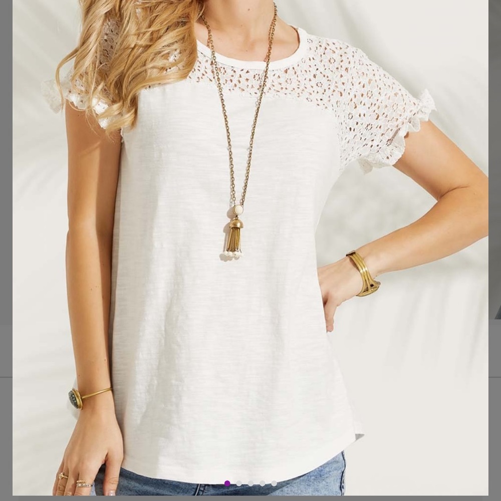 White Lace-Accent Ruffle-Sleeve Tee